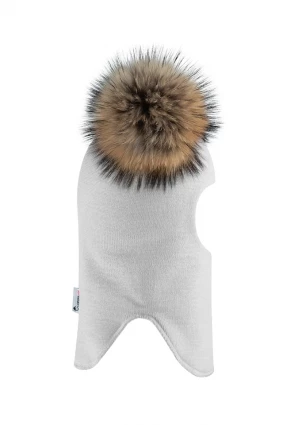 Зимняя шапочка-шлем Corona.hm "Карамелька" молоко с 2 натуральными помпонами енот