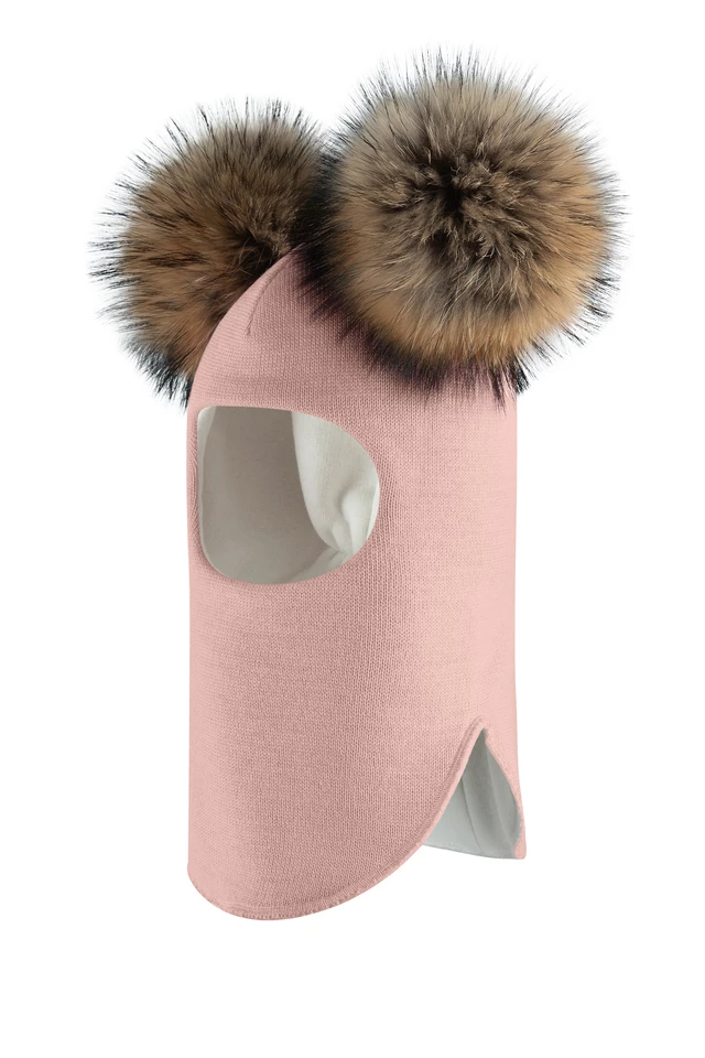 Зимняя шапочка-шлем Corona.hm "Карамелька" пудра с 2 натуральными помпонами енот