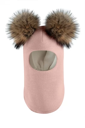 Зимняя шапочка-шлем Corona.hm "Карамелька" пудра с 2 натуральными помпонами енот