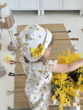 Комбинезон из муслина *Желтый цветочек* + панама с бантиком