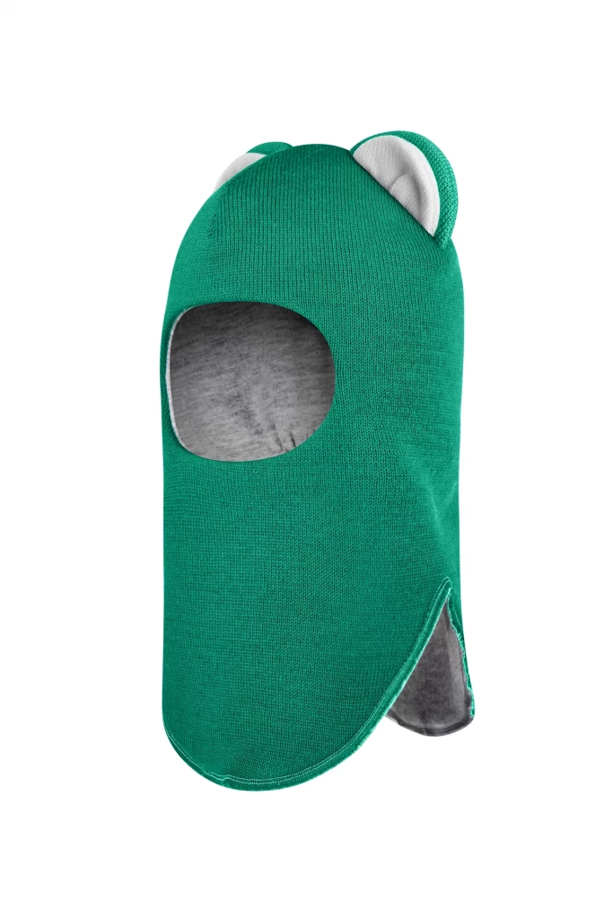 Зимняя шапочка шлем Corona.hm "Мисс Львица" изумруд