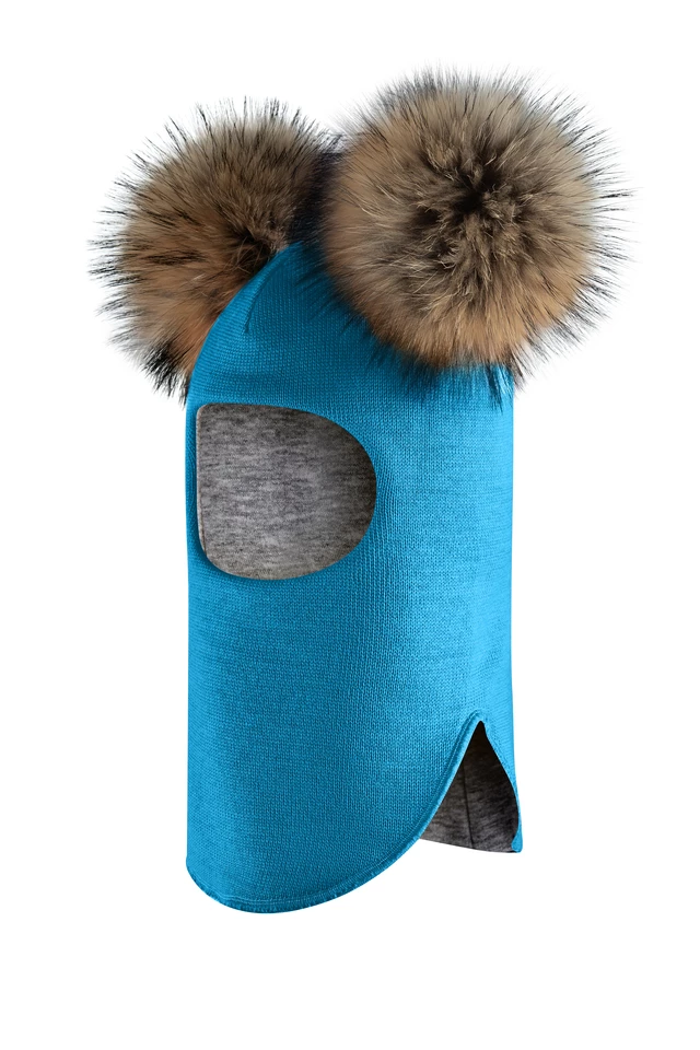 Зимняя шапочка-шлем Corona.hm "Карамелька" бирюза с 2 натуральными помпонами енот