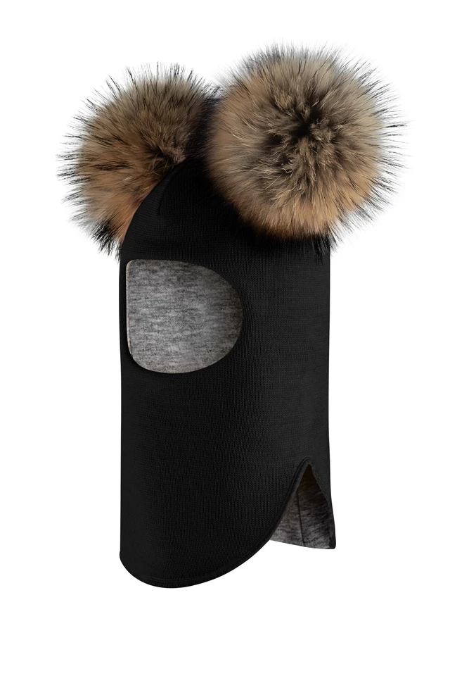 Зимняя шапочка-шлем Corona.hm "Карамелька" черный с 2 натуральными помпонами енот