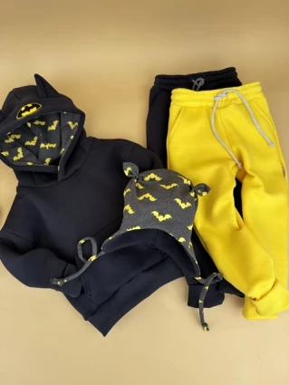 Костюм Corona.hm *Бетмен* чорний з шапочкою та додатковими штанами